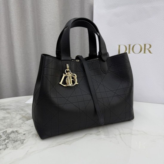 Premium Replica Dior Toujours Medium/Large Bag Black Macrocannage Calfskin At Cheap Price