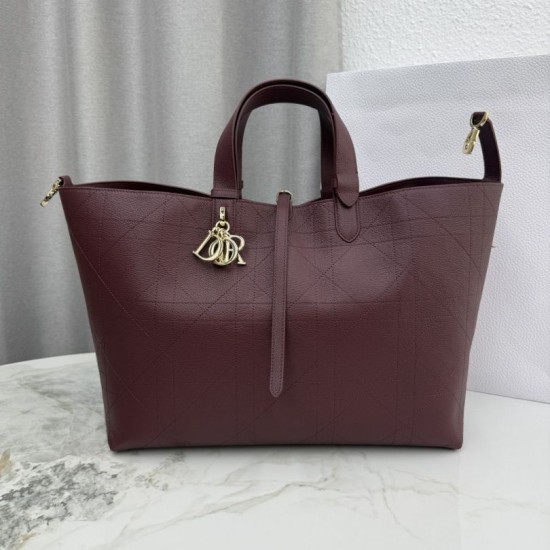 Premium Replica Dior Toujours Medium/Large Bag Burgundy Macrocannage Calfskin At Cheap Price