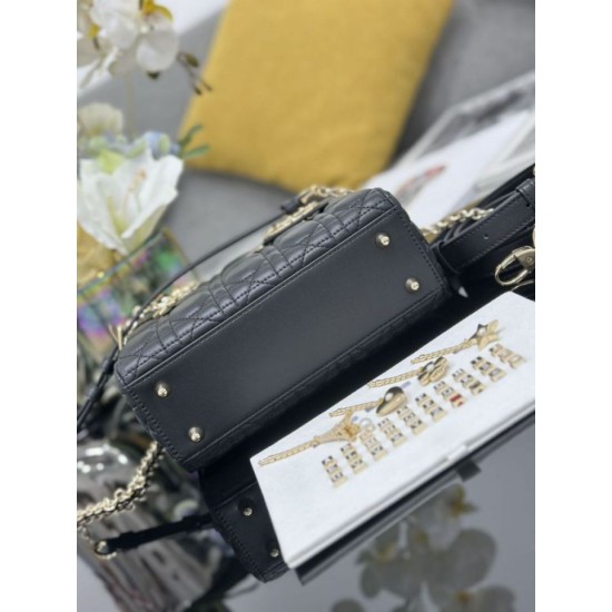 Fake Small Lady Dior My ABCDior bag with D.I.O.R black cannage lambskin pendant Knockoff Clone Sale Online Premium Replica Small Lady Dior My ABCDior bag with D.I.O.R black cannage lambskin pendant At Cheap Price