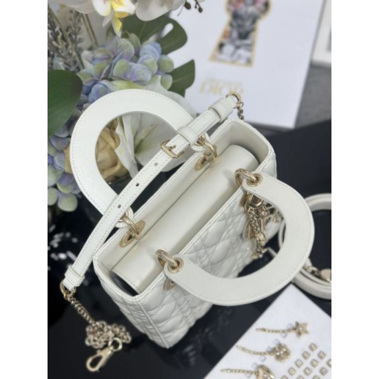 Fake Small Lady Dior My ABCDior bag with D.I.O.R white cannage lambskin pendant Knockoff Clone Sale Online Premium Replica Small Lady Dior My ABCDior bag with D.I.O.R white cannage lambskin pendant At Cheap Price