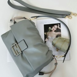 Premium Replica Fendi Medium/Large Mamma Baguette shoulder bag Blue At Cheap Price