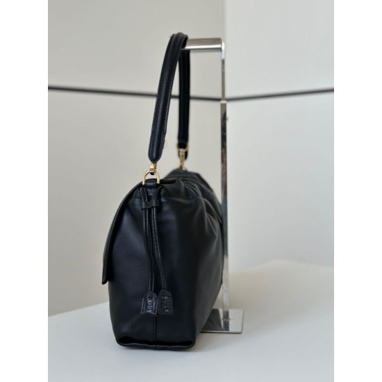 Premium Replica Fendi Medium/Large Mamma Baguette shoulder bag Black At Cheap Price