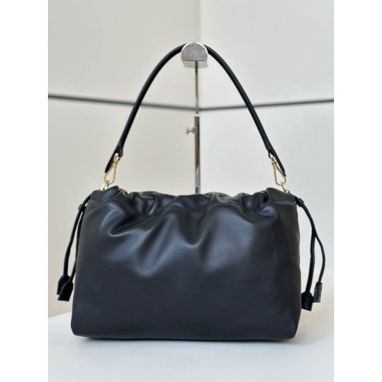 Premium Replica Fendi Medium/Large Mamma Baguette shoulder bag Black At Cheap Price