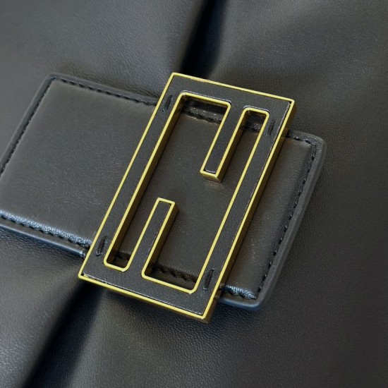 Premium Replica Fendi Medium/Large Mamma Baguette shoulder bag Black At Cheap Price