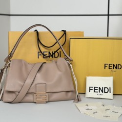 Premium Replica Fendi Medium/Large Mamma Baguette shoulder bag light brown At Cheap Price