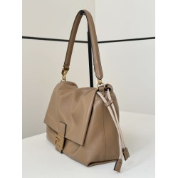 Premium Replica Fendi Medium/Large Mamma Baguette shoulder bag taupe nappa At Cheap Price