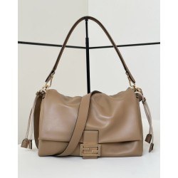 Premium Replica Fendi Medium/Large Mamma Baguette shoulder bag taupe nappa At Cheap Price