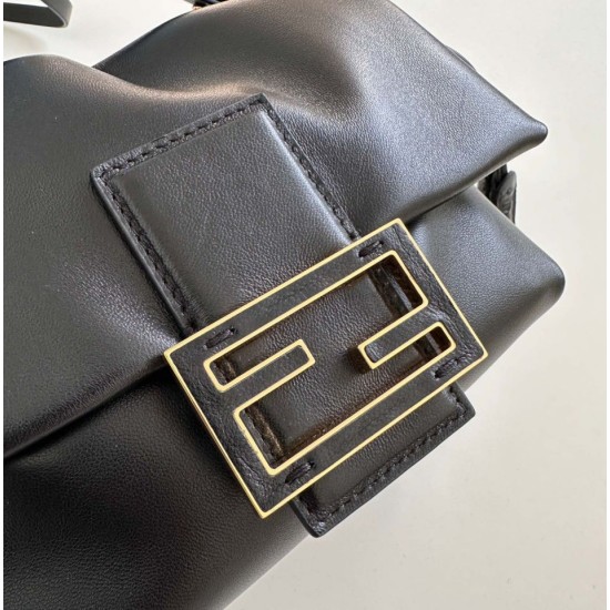 Premium Replica Fendi Small Mamma Baguette shoulder bag Black At Cheap Price