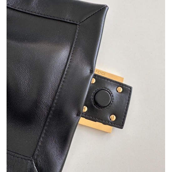 Premium Replica Fendi Small Mamma Baguette shoulder bag Black At Cheap Price
