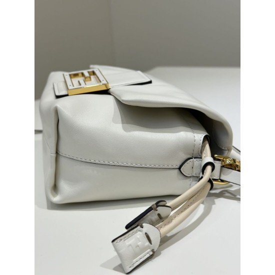 Premium Replica Fendi Small Mamma Baguette shoulder bag White At Cheap Price