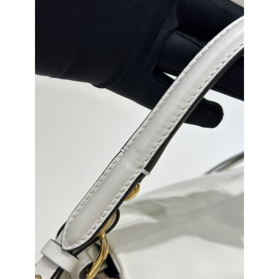 Premium Replica Fendi Small Mamma Baguette shoulder bag White At Cheap Price