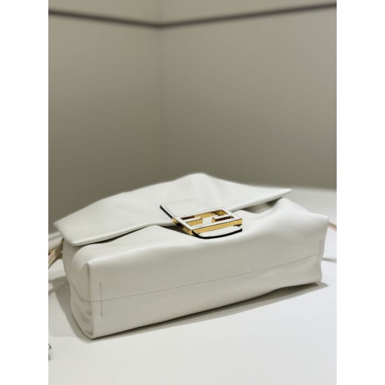 Premium Replica Fendi Medium/Large Mamma Baguette shoulder bag white At Cheap Price