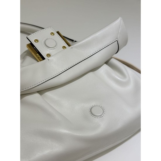 Premium Replica Fendi Medium/Large Mamma Baguette shoulder bag white At Cheap Price