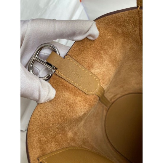 Fake Handmade Hermes The Loop 18 tote bag brown Clemence Knockoff Clone Sale Online Premium Replica Handmade Hermes The Loop 18 tote bag brown Clemence At Cheap Price