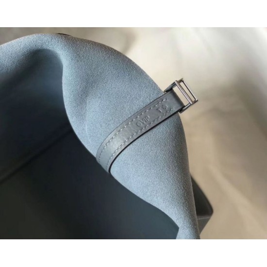 Premium Replica Hermes Picotin Lock 18/22 Tote Bag Blue Clemence At Cheap Price