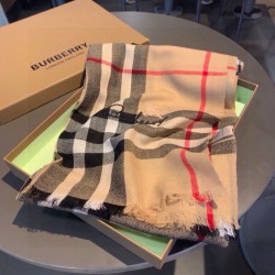 Top AAAAA Replica Burberry Check Cashmere Scarf, Beige with Frayed Edges, 70 x 200 cm Clone Cheap