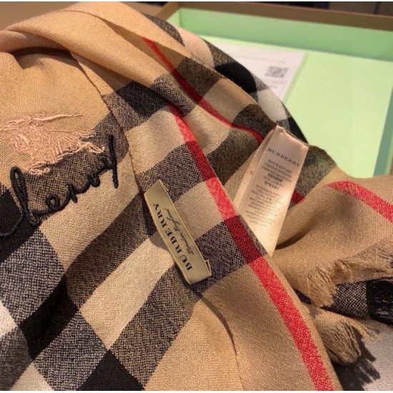 Top AAAAA Replica Burberry Check Cashmere Scarf, Beige with Frayed Edges, 70 x 200 cm Clone Cheap