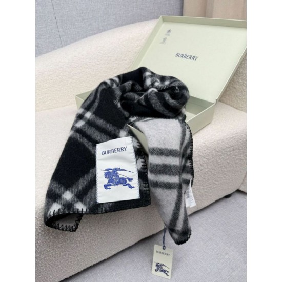 Top AAAAA Replica Burberry Equestrian Label Check Wool Scarf/Blanket, 30 x 180 cm, Black Clone Cheap