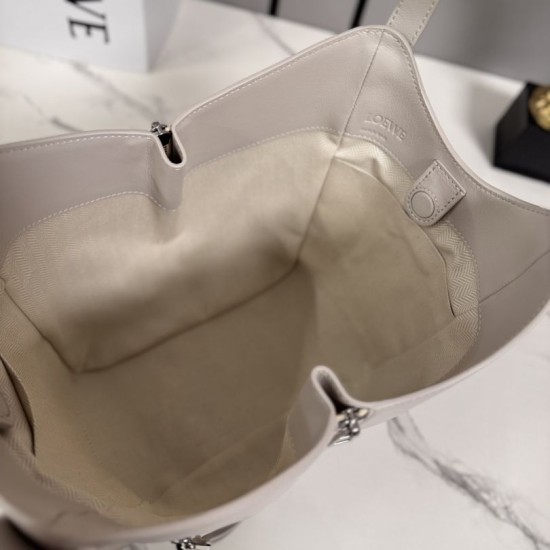 Top AAAAA Replica Loewe Hammock Flip Medium Classic Tote Bag Beige Clone Cheap