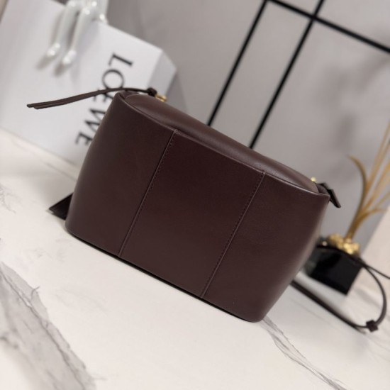 Fake Loewe Hammock Flip Medium Classic Tote Bag Brown Replica Top AAAAA Replica Loewe Hammock Flip Medium Classic Tote Bag Brown Clone Cheap