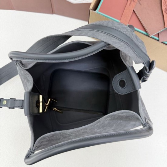 Best Replica Loro Piana Bale Small/Medium Bucket Bag Knockoff