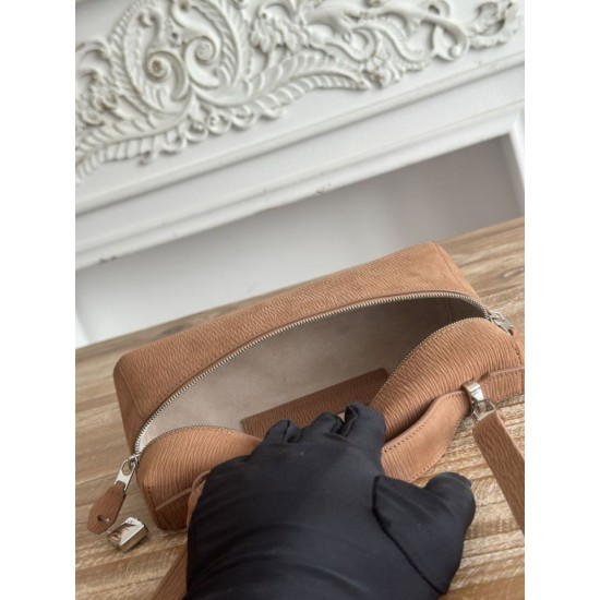 Best Replica Loro Piana Extra Bag 23 Top Handle Crossbody Bag Brown Knockoff