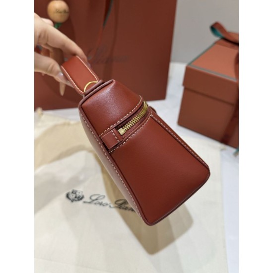 AAAAA Fake Loro Piana Bale Extra 23 Bag Solid Red Dupe Best Replica Loro Piana Bale Extra 23 Bag Solid Red Knockoff