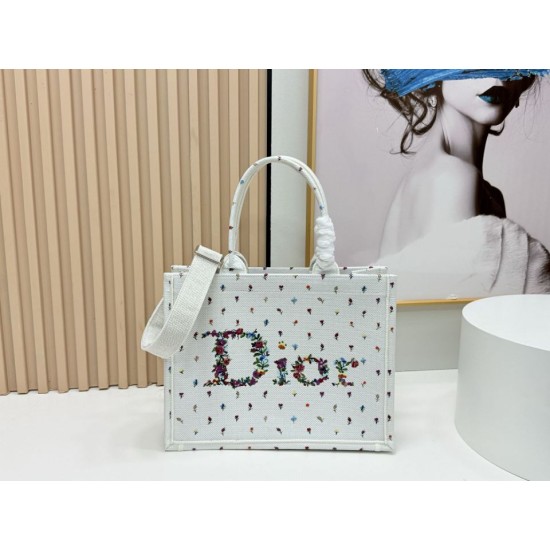 Best Replica Dior Dioramour Bag Small/Medium/Large Dior Book Tote with Shoulder Strap White Knockoff