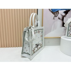 AAAAA Fake Dioramour Bag Dior Book Tote with Shoulder Strap Multicolored Revolution Flowers White Embroidery Dupe Best Replica Dioramour Bag Dior Book Tote with Shoulder Strap Multicolored Revolution Flowers White Embroidery Knockoff