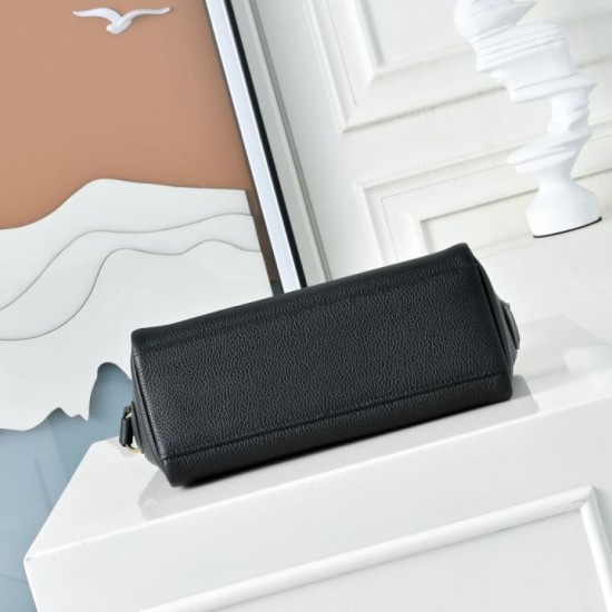Best Replica Hermes Kelly Messenger Shoulder Bag in Black Knockoff