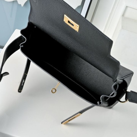 Best Replica Hermes Kelly Messenger Shoulder Bag in Black Knockoff
