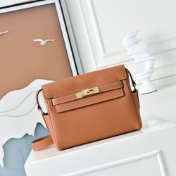 Best Replica Hermes Kelly Messenger Shoulder Bag in Brown Knockoff