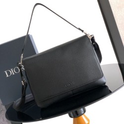 Best Replica Dior Privé Messenger Men Flap Bag in Black Knockoff