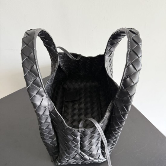 Replica Bottega Veneta Campana Small Woven Shoulder Bag Black Fake Cheap Knockoff Bottega Veneta Campana Small Woven Shoulder Bag Black Replica Clone