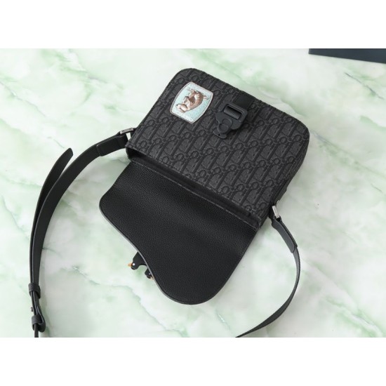 Replica Dior Saddle small shoulder bags with black flap Fake Cheap Knockoff Dior Saddle small shoulder bags with black flap Replica Clone