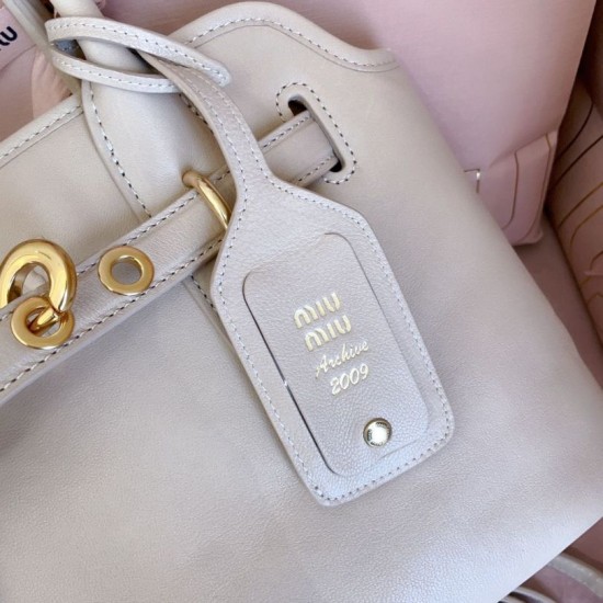 AAAAA Replica Miu Tote Bags Miu Adventure Nappa Leather 5BA292 White Fake Clone