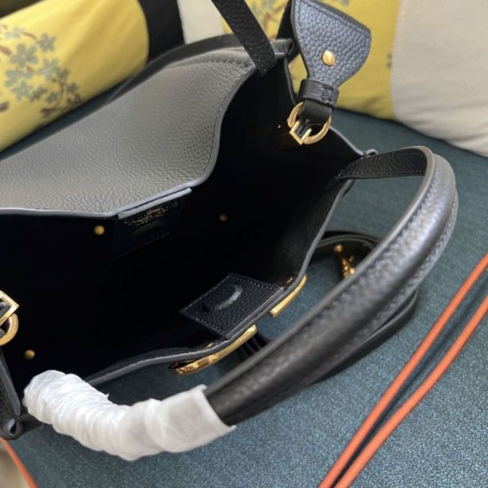 AAAAA Replica Valentino Garavani Alltime Medium Grained Calfskin Handbag Black Fake Clone
