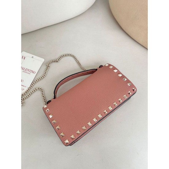 AAAAA Replica Valentino Garavani Rockstud Chain Wallet Pink Fake Clone