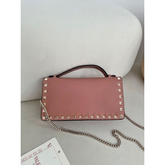 AAAAA Replica Valentino Garavani Rockstud Chain Wallet Pink Fake Clone