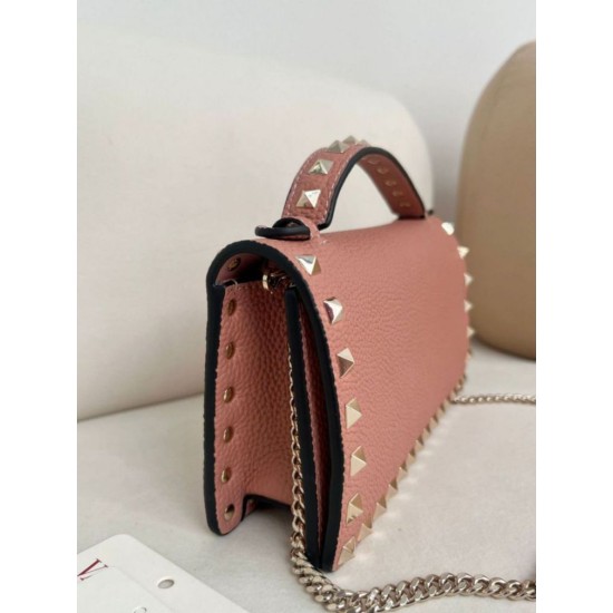 AAAAA Replica Valentino Garavani Rockstud Chain Wallet Pink Fake Clone