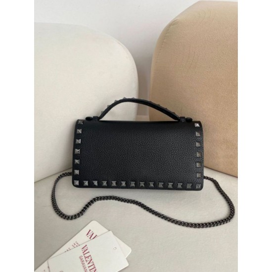 AAAAA Replica Valentino Garavani Rockstud Chain Wallet Black Fake Clone