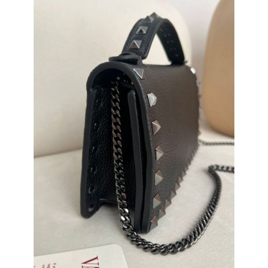 AAAAA Replica Valentino Garavani Rockstud Chain Wallet Black Fake Clone