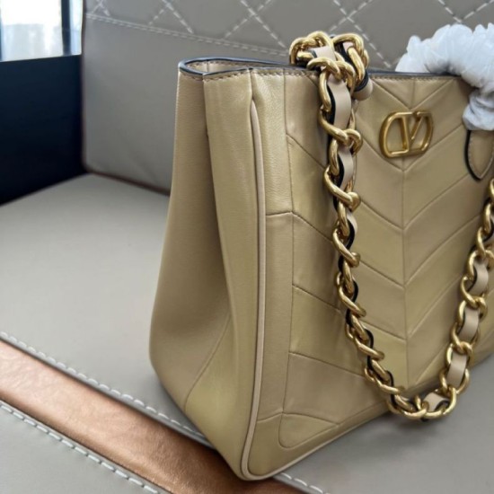 AAAAA Replica Valentino Garavani Laseine Small/Medium Tote Bag Fake Clone