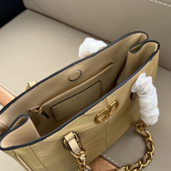AAAAA Replica Valentino Garavani Laseine Small/Medium Tote Bag Fake Clone
