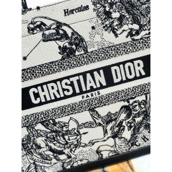 AAAAA Replica Dior Oblique Small/Medium Embroidered Animal Print Tote Bag White Fake Clone