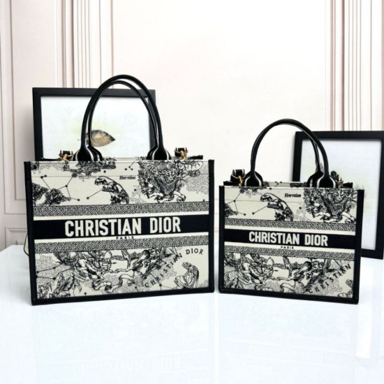 AAAAA Replica Dior Oblique Small/Medium Embroidered Animal Print Tote Bag White Fake Clone