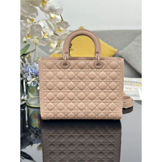 Replica Dior Large Lady Dior matte cannage handbag with flap pink Knockoff Cheap AAAAA Replica Dior Large Lady Dior matte cannage handbag with flap pink Fake Clone