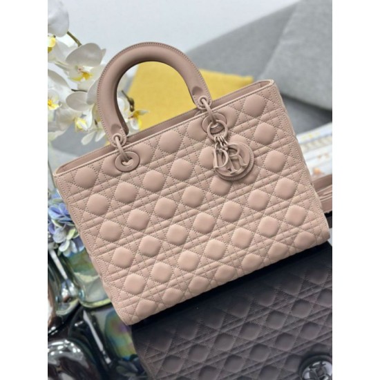 Replica Dior Large Lady Dior matte cannage handbag with flap pink Knockoff Cheap AAAAA Replica Dior Large Lady Dior matte cannage handbag with flap pink Fake Clone