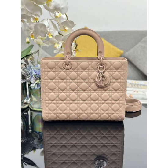 Replica Dior Large Lady Dior matte cannage handbag with flap pink Knockoff Cheap AAAAA Replica Dior Large Lady Dior matte cannage handbag with flap pink Fake Clone