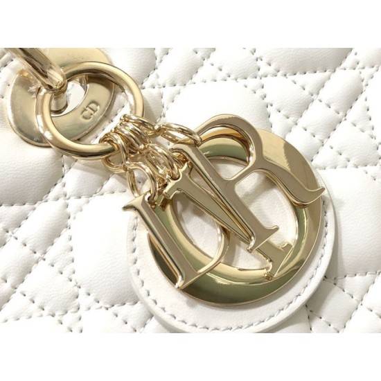 AAAAA Replica Dior Large Lady Dior quilted lambskin cannage bag white Fake Clone